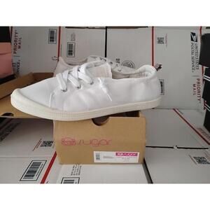 Slip-On Sneaker Shoe SIZE 9.5 Canvas Womens SUGAR Genius White #oot
